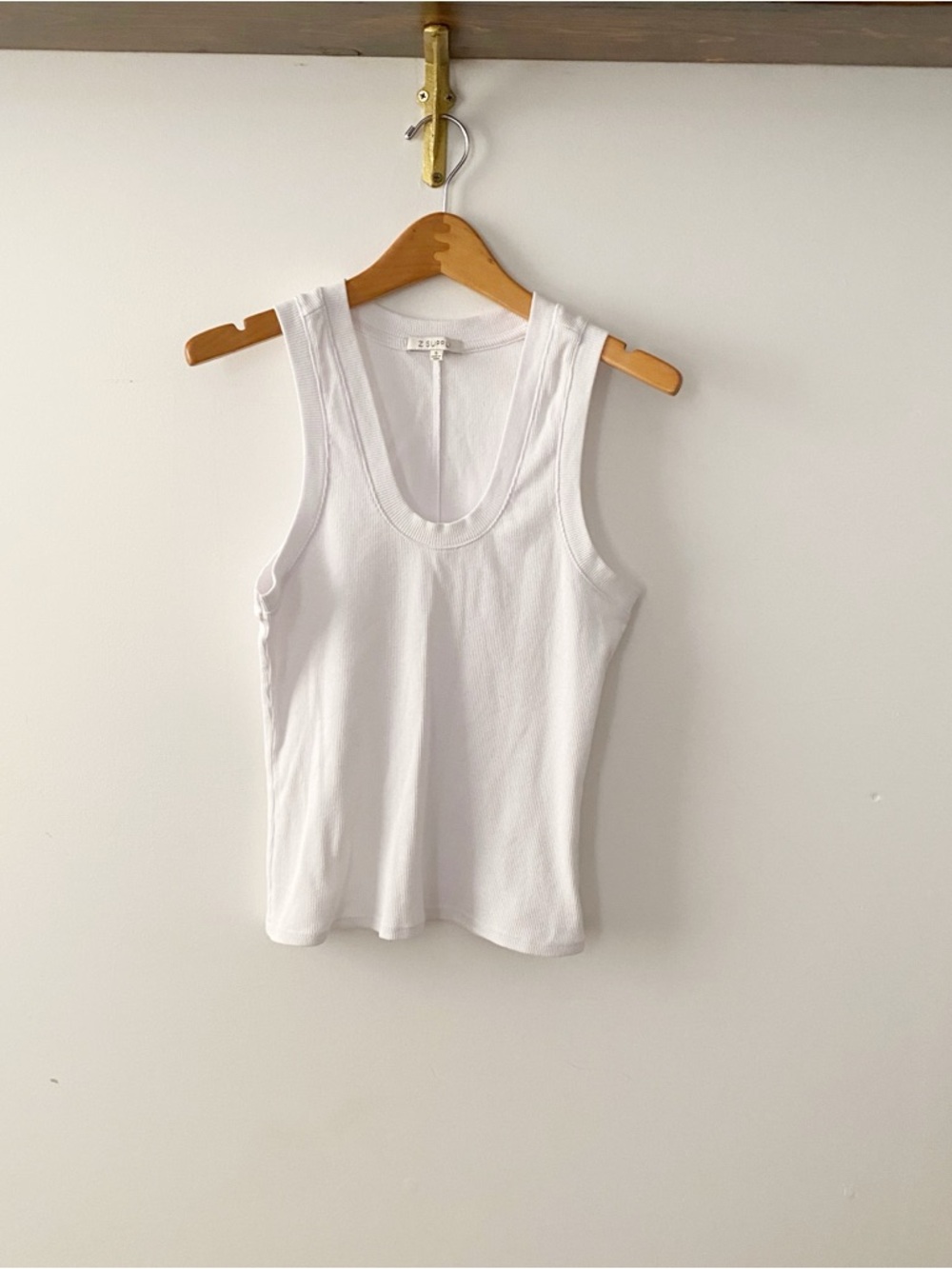 White Ribbed Scoop Neck Tank Top - Women
